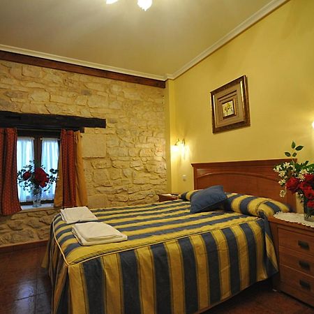 Hotel Rural Anamari Ciguenza  Eksteriør billede
