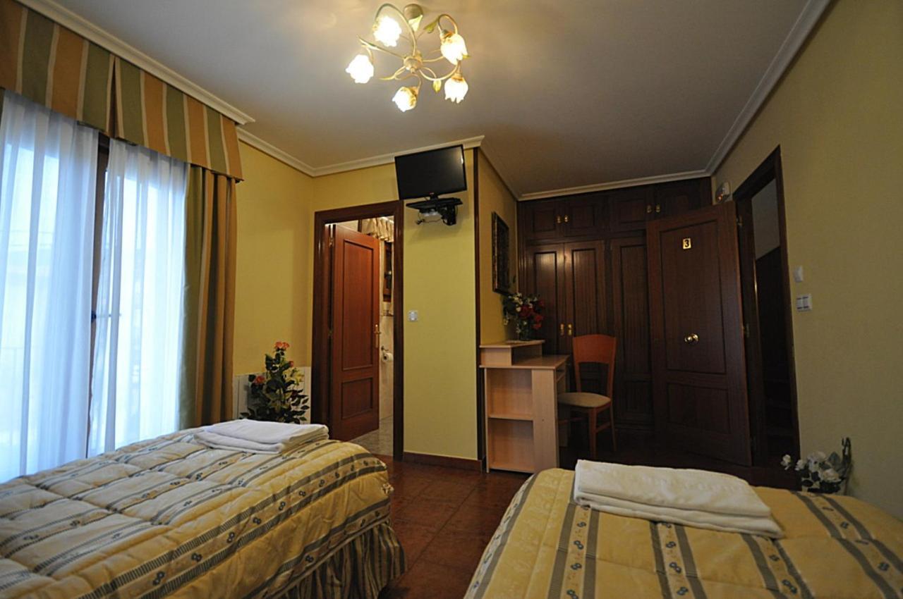 Hotel Rural Anamari Ciguenza  Eksteriør billede