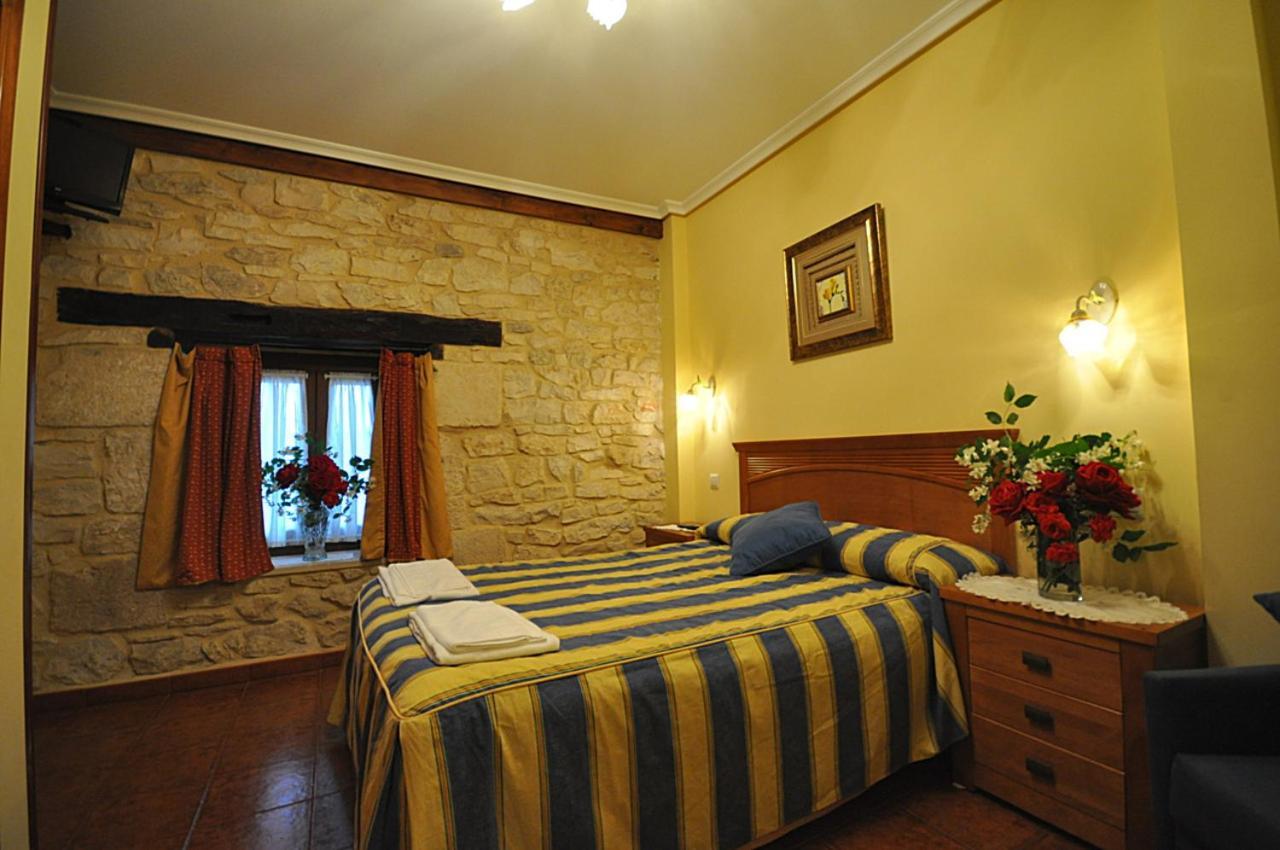 Hotel Rural Anamari Ciguenza  Eksteriør billede